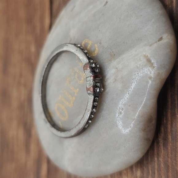 Distressed ribbons and bows southwestern ring size 9 R335 - Picture 2 of 2